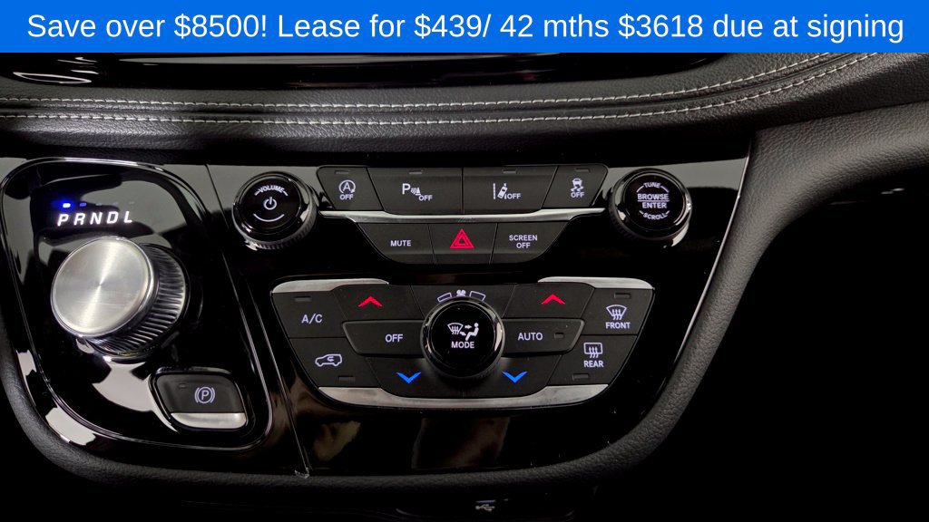New 2026 Chrysler Pacifica Select FWD image 23