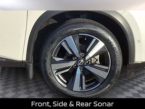 Certified 2023 Nissan Rogue SL w/ SL Premium Package image 11