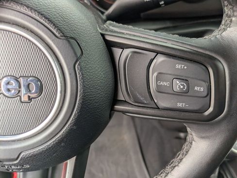 Used 2022 Jeep Wrangler Unlimited Sport AWD/4WD image 13