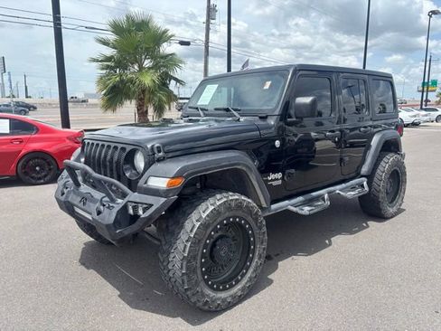 Used 2021 Jeep Wrangler Unlimited Sport AWD/4WD image 3