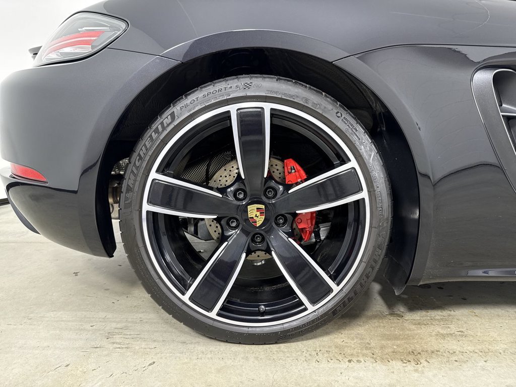 Certified 2025 Porsche 718 Boxster S RWD image 16