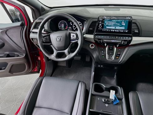 Used 2026 Honda Odyssey Sport-L image 19