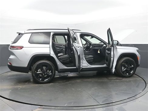 New 2025 Jeep Grand Cherokee L Limited image 58