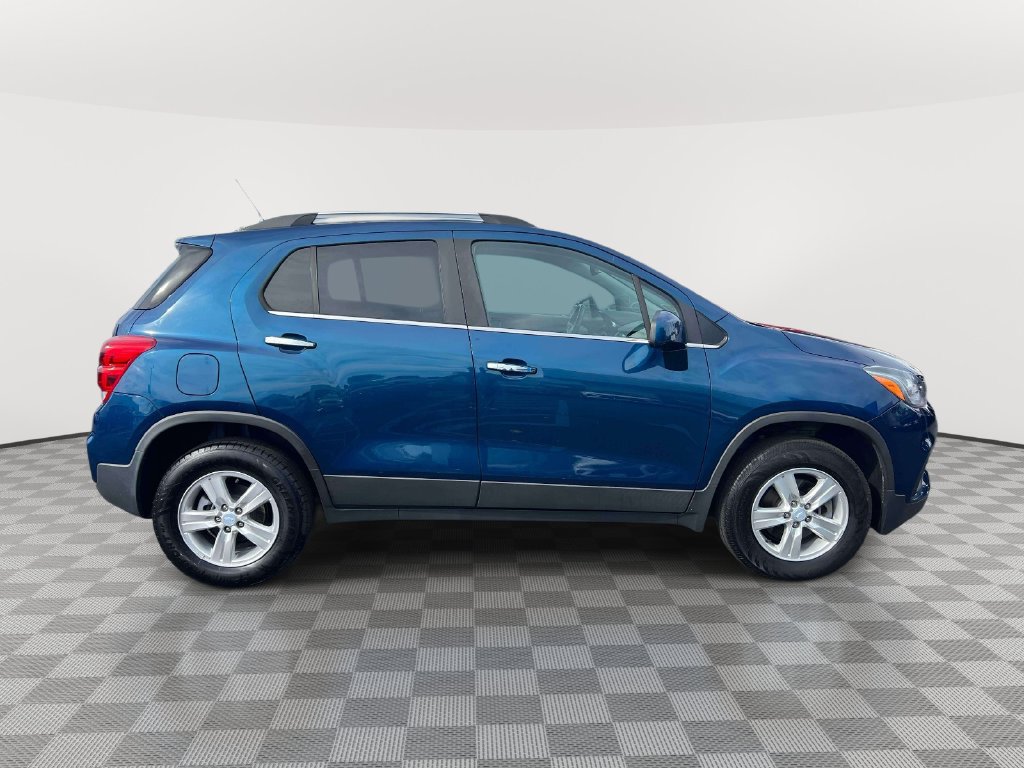 Used 2019 Chevrolet Trax LT w/ LT Convenience Package AWD/4WD image 4