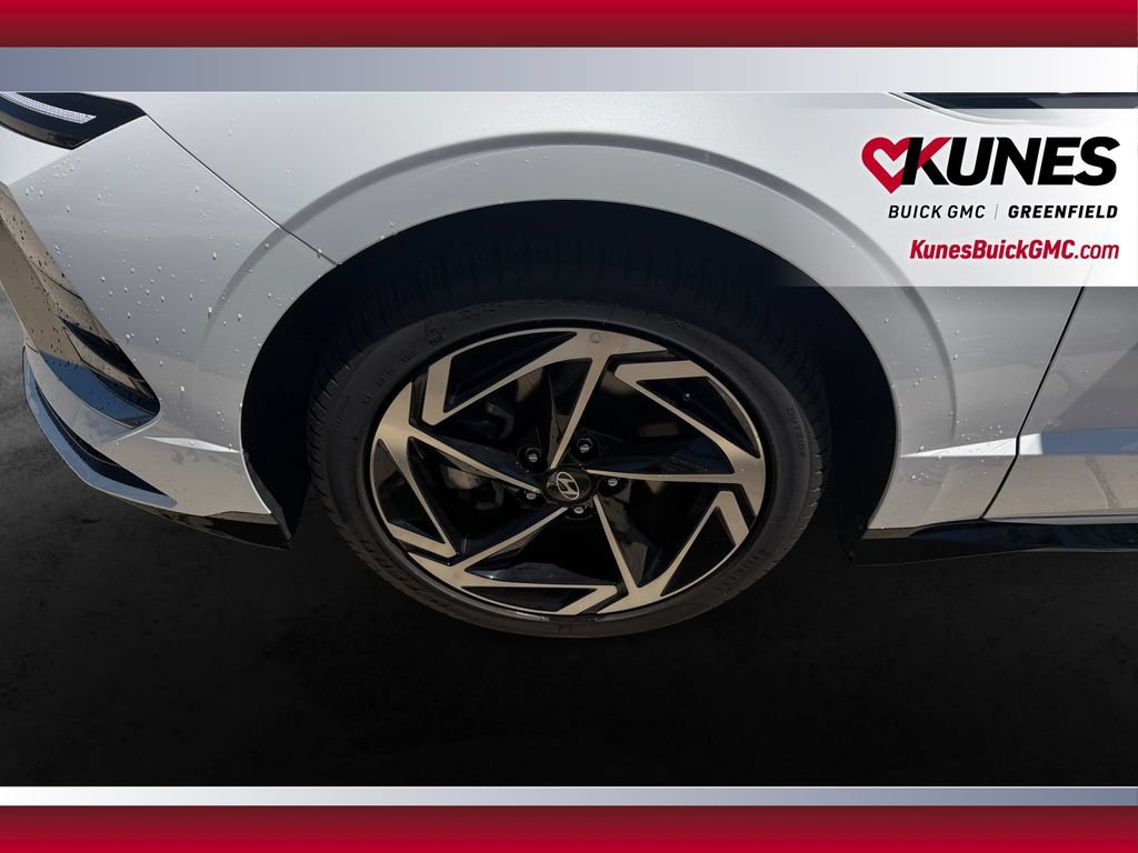 Used 2026 Hyundai Sonata SEL FWD image 13