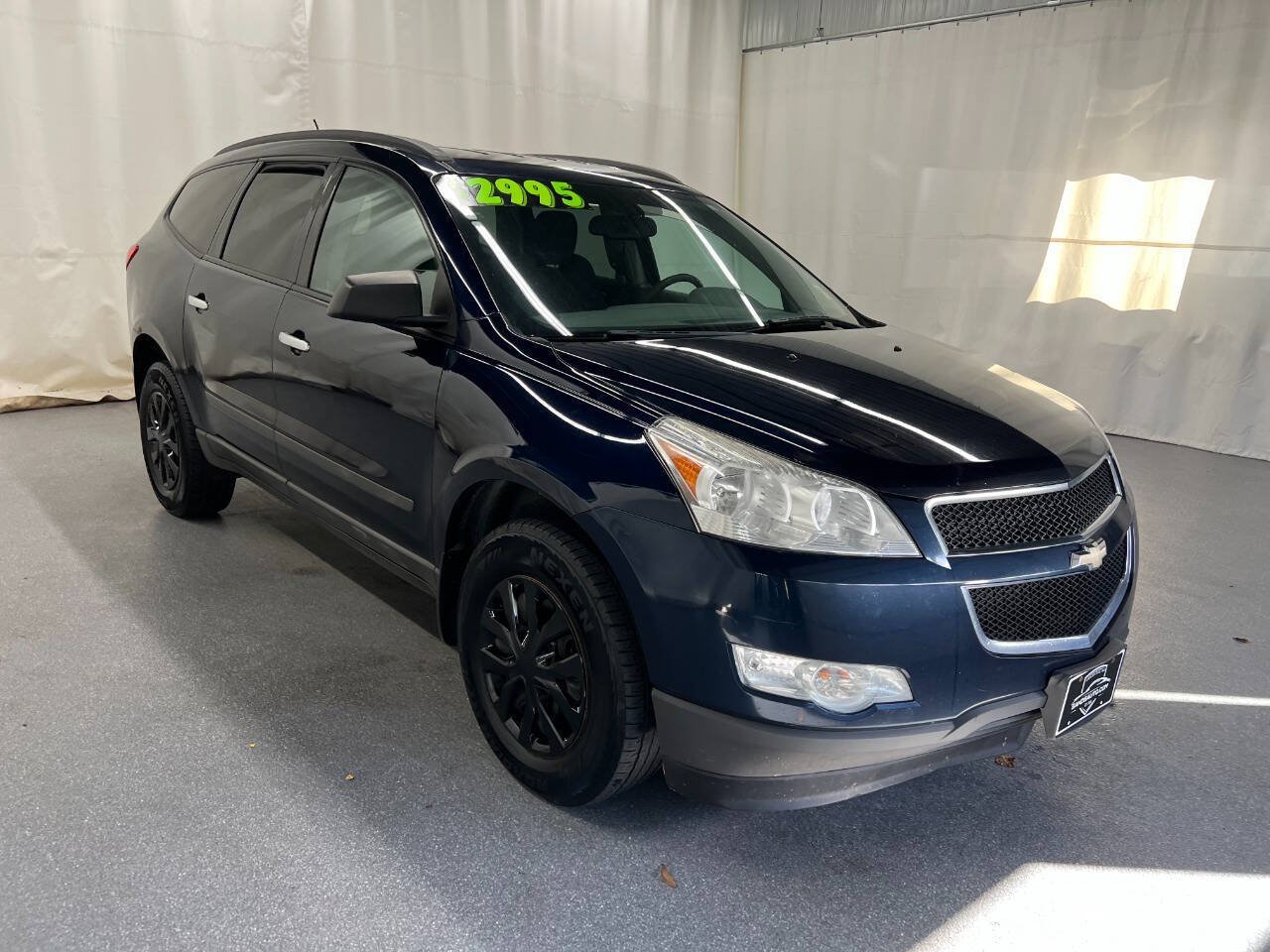 Used 2012 Chevrolet Traverse LS FWD image 3