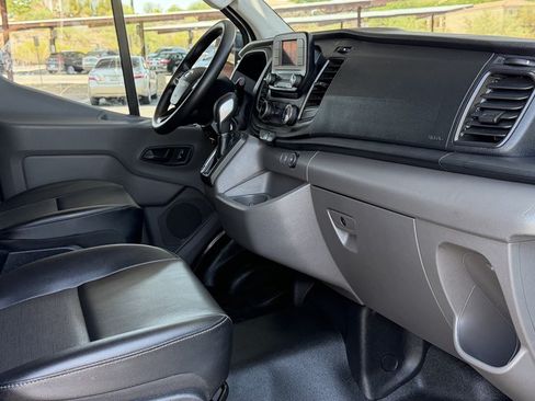 Used 2022 Ford Transit 250 Medium Roof AWD image 9