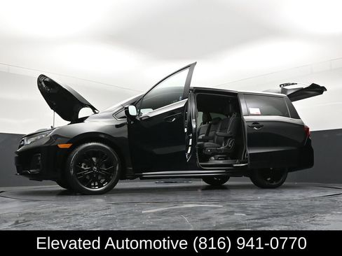 Used 2025 Honda Odyssey Sport-L image 41