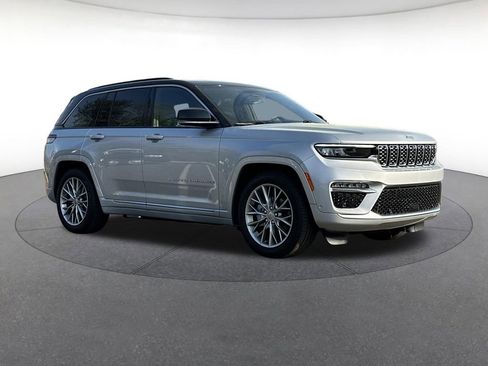 Certified 2025 Jeep Grand Cherokee Summit AWD/4WD image 8