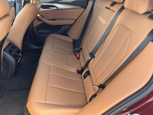 Used 2025 BMW X4 xDrive30i image 21