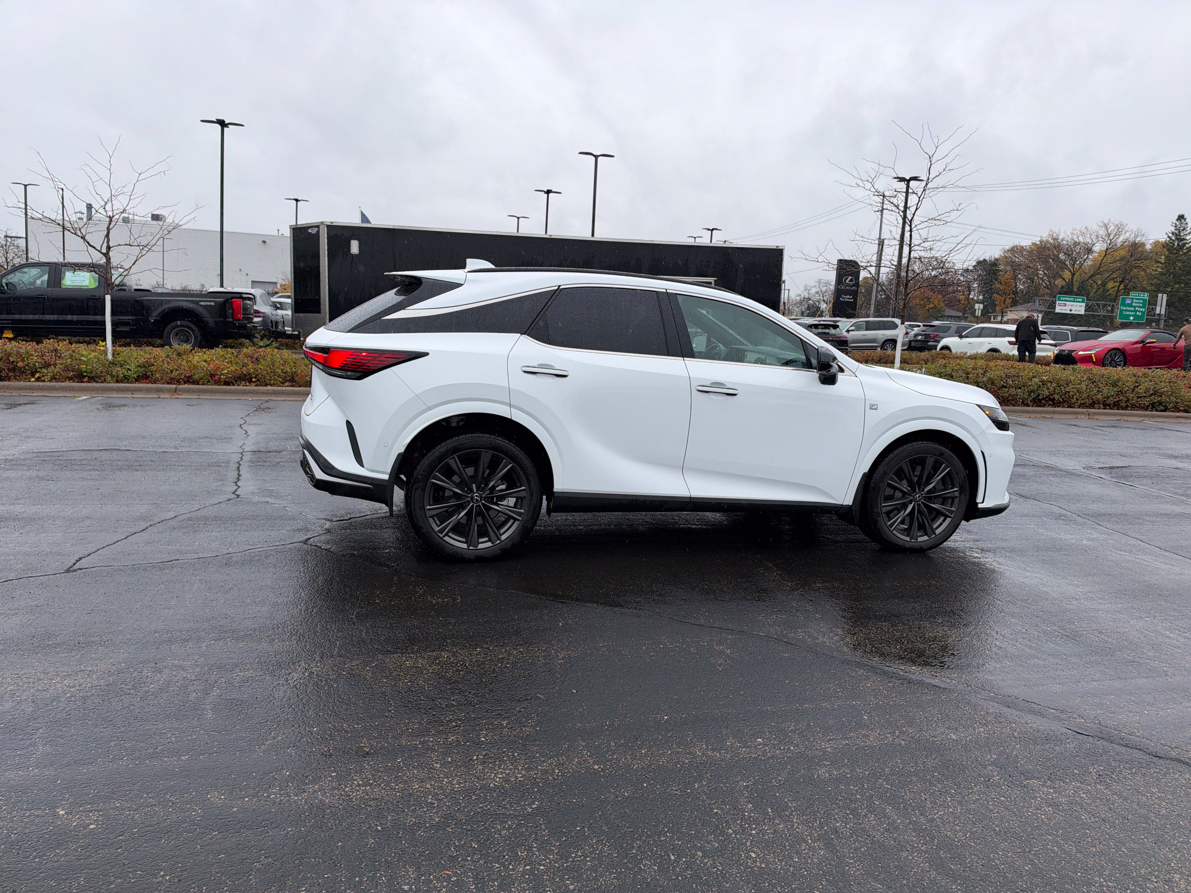 Used 2024 Lexus RX 350 F Sport w/ Convenience Package AWD/4WD image 21