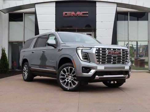 New 2026 GMC Yukon XL Denali w/ Denali Reserve Package AWD/4WD image 1