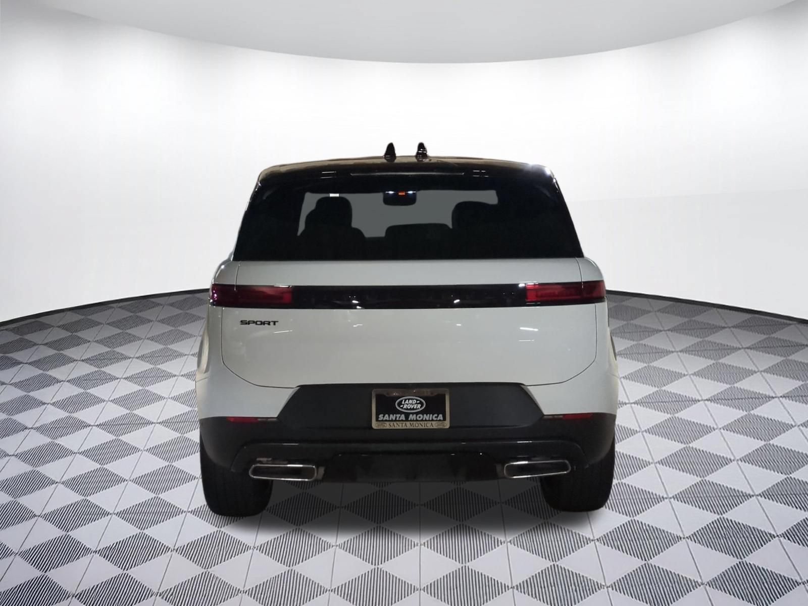 New 2026 Land Rover Range Rover Sport SE AWD/4WD image 4