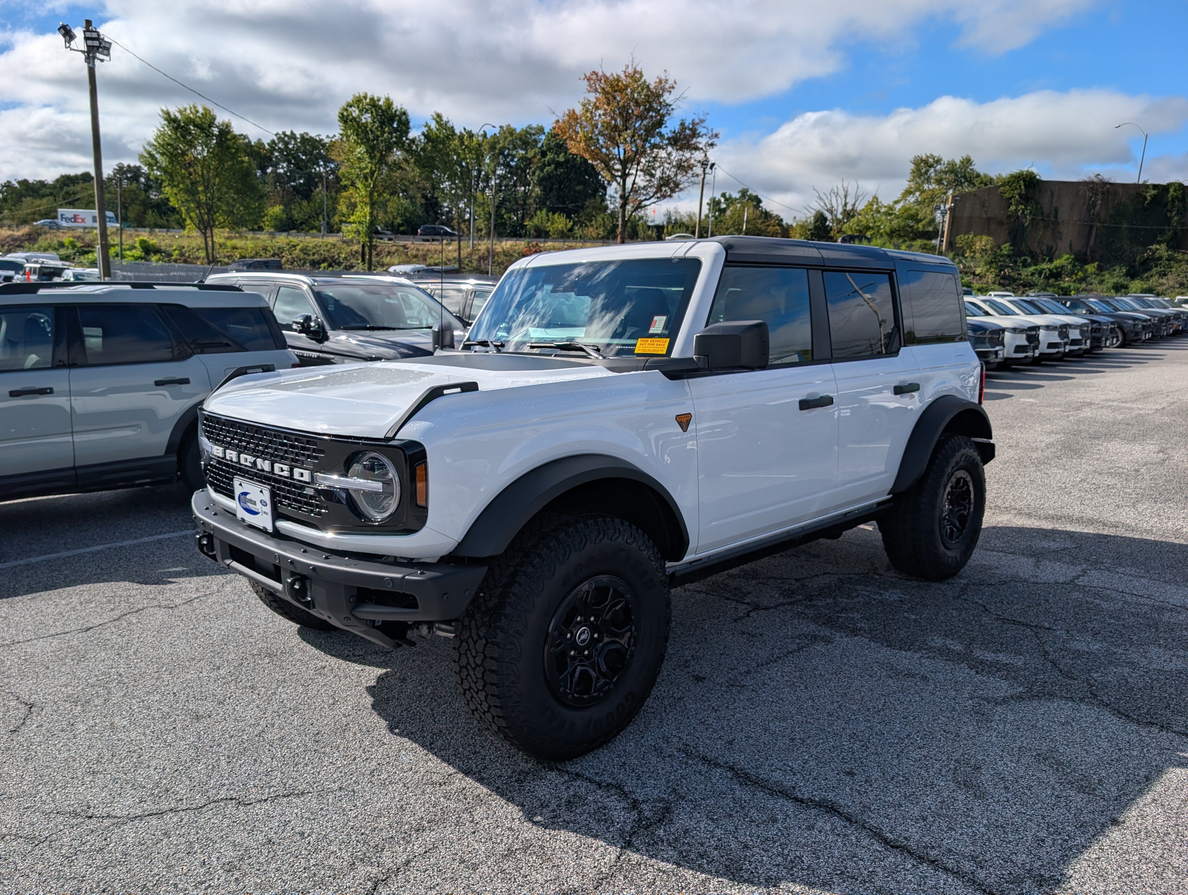 Certified 2026 Ford Bronco Badlands AWD/4WD image 2