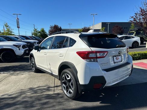 Used 2019 Subaru Crosstrek 2.0i Limited w/ Moonroof Package w/Navigation AWD/4WD image 3