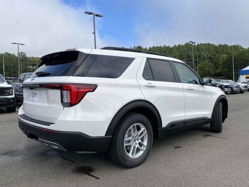 New 2026 Ford Explorer Active image 3