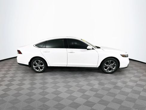Used 2024 Honda Accord EX image 11