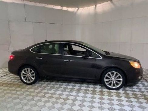 Used 2013 Buick Verano Leather FWD image 4