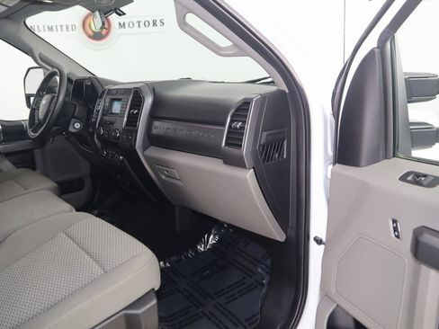 Used 2019 Ford F250 XLT image 40