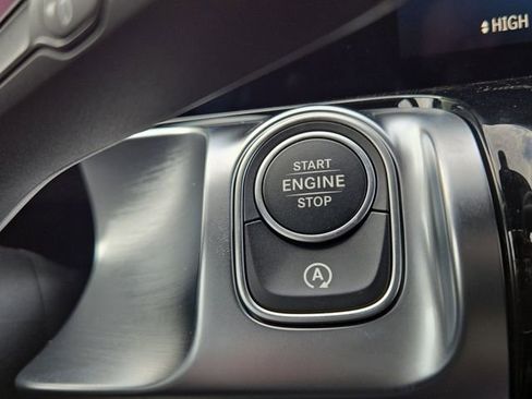 New 2026 Mercedes-Benz GLB 250 4MATIC image 11