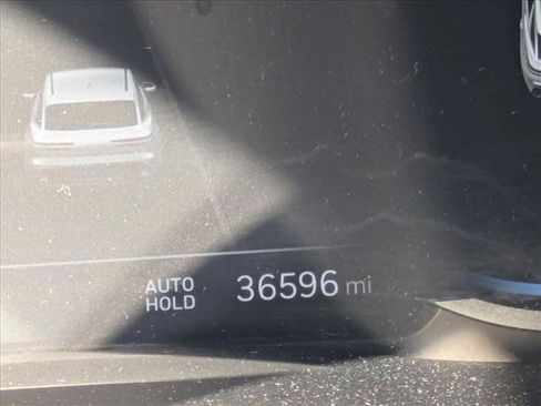 Used 2022 Genesis GV70 3.5T Sport w/ Sport Advanced Package image 9