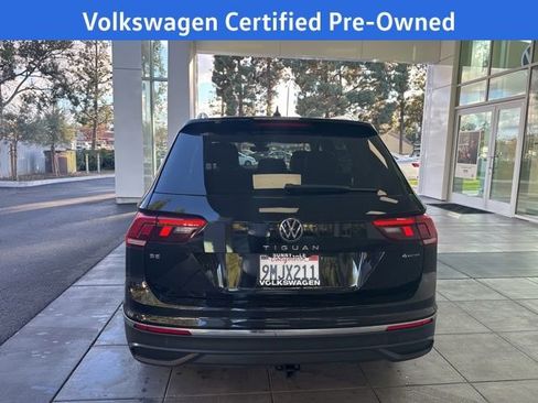 Certified 2024 Volkswagen Tiguan SE w/ Panoramic Sunroof Package image 4