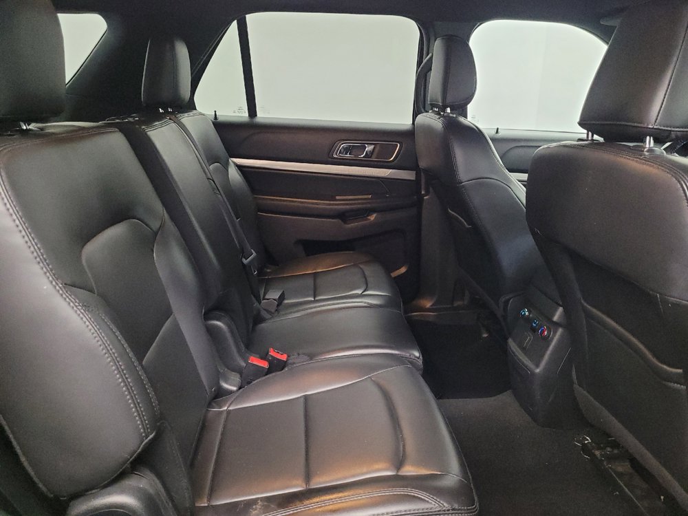 Used 2019 Ford Explorer XLT w/ Equipment Group 202A FWD image 19
