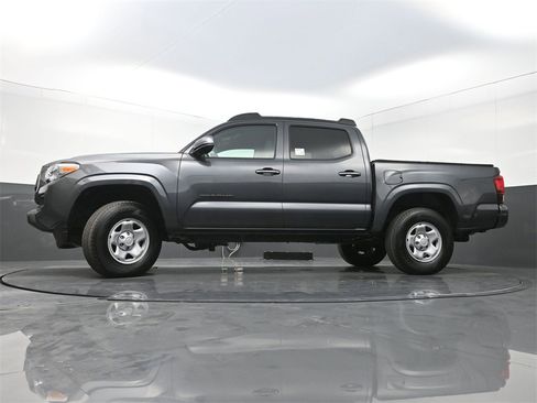 Used 2023 Toyota Tacoma SR image 27