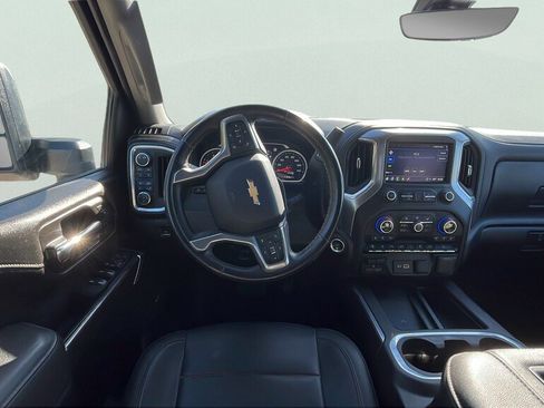 Used 2022 Chevrolet Silverado 2500 LTZ w/ LTZ Premium Package image 11