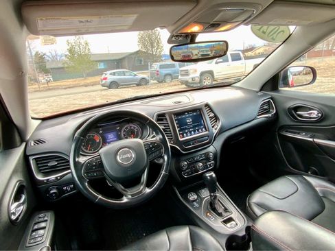 Used 2021 Jeep Cherokee Trailhawk image 33