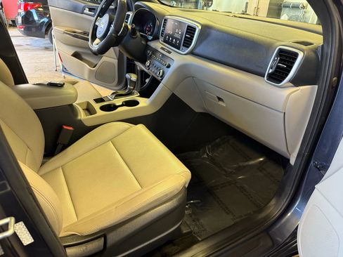 Used 2020 Kia Sportage S w/ S FWD Sunroof Package image 21