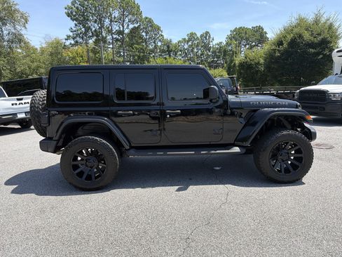 Used 2020 Jeep Wrangler Unlimited Rubicon AWD/4WD image 9