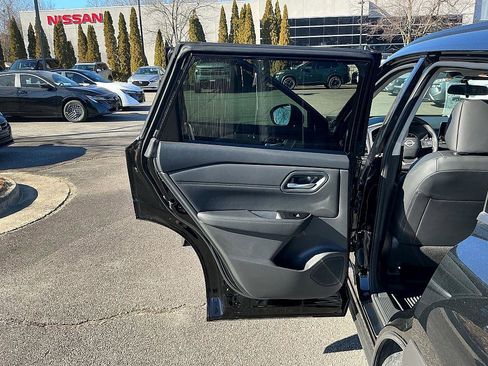 New 2026 Nissan Rogue SV image 20