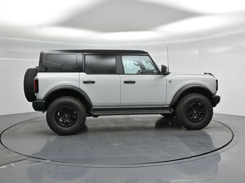 New 2026 Ford Bronco Outer Banks w/ Sasquatch Package AWD/4WD image 24