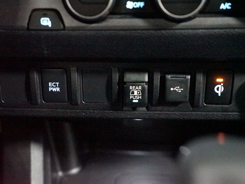 Used 2021 Toyota Tacoma TRD Sport image 21