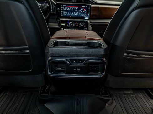 Used 2025 GMC Sierra 1500 Denali Ultimate AWD/4WD image 24