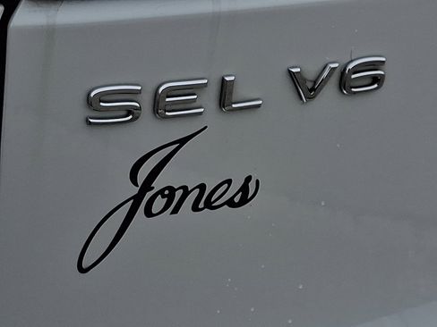 Used 2022 Volkswagen Atlas SEL R-Line image 37