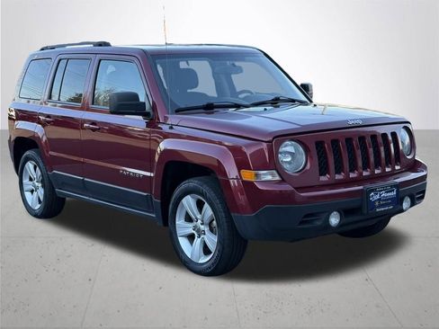 Used 2016 Jeep Patriot Latitude image 4