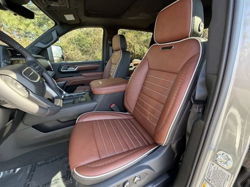 New 2026 GMC Sierra 3500 Denali Ultimate AWD/4WD image 23