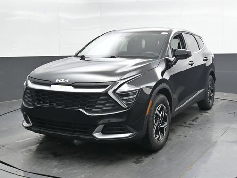 Used 2025 Kia Sportage LX AWD/4WD image 8