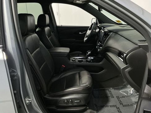 Used 2023 Chevrolet Traverse RS AWD/4WD image 27