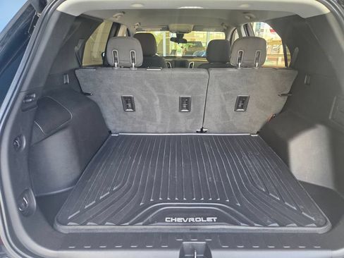Used 2020 Chevrolet Equinox LT w/ Driver Convenience Package FWD image 12