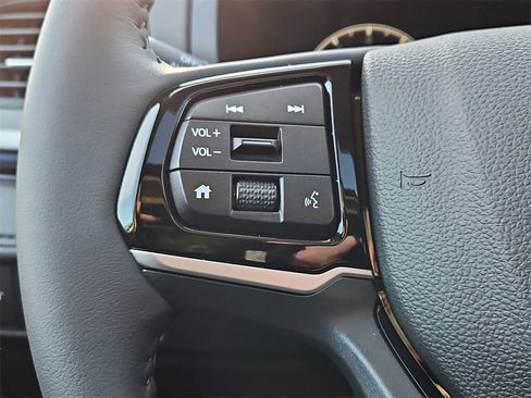 New 2026 Honda Odyssey Touring image 14