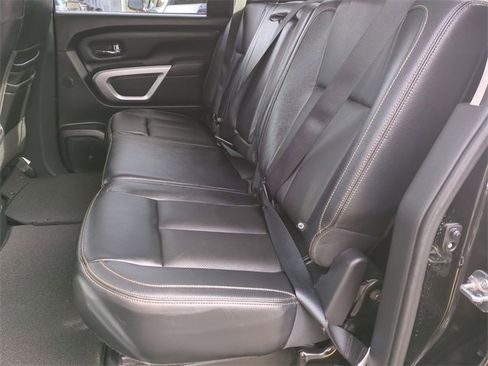 Used 2017 Nissan Titan SL image 26