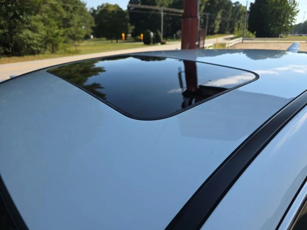 Used 2017 Honda CR-V EX-L image 13