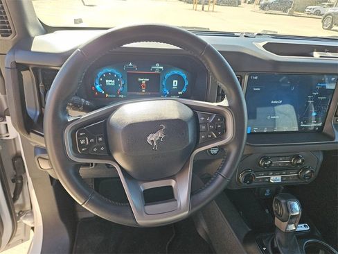 Used 2025 Ford Bronco Big Bend image 16