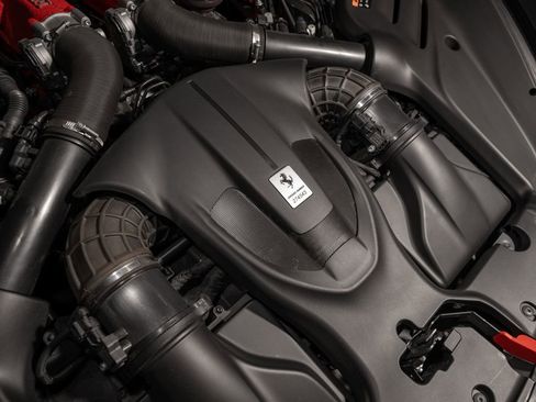 Certified 2022 Ferrari Roma RWD image 29