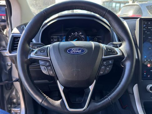Used 2022 Ford Edge SEL w/ Convenience Package image 19