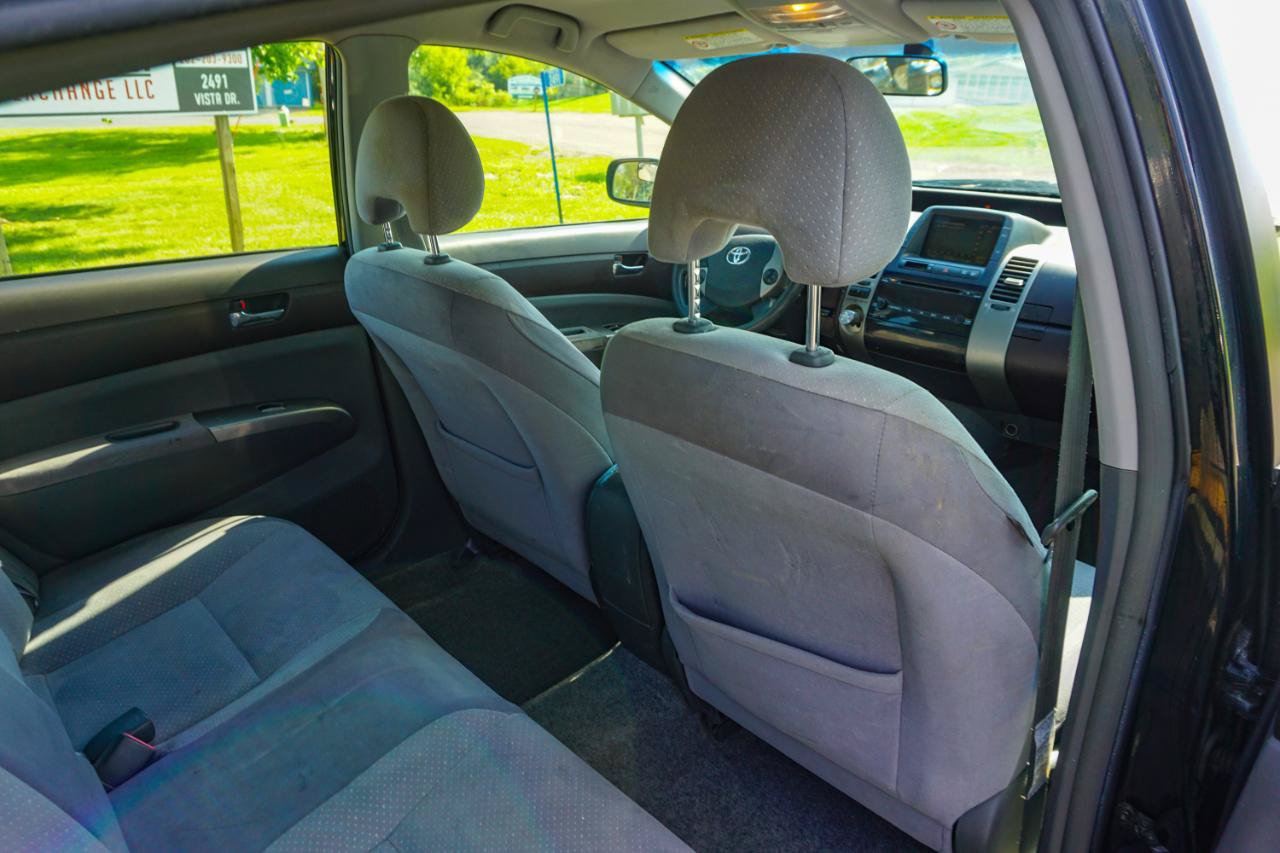 Used 2005 Toyota Prius FWD image 17