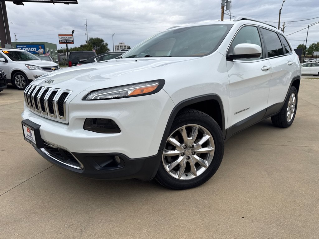 Used 2014 Jeep Cherokee Limited w/ Trailer Tow Group AWD/4WD image 1